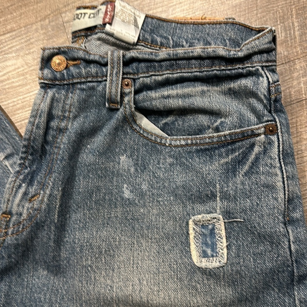 Levis R tab patched distressed Low Boot Cut 527 jeans size 33x32” - Picture 2 of 12